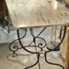 mood-brocante-table-marbre-tacheté-ferronée-ancienne-de-boucher-1850