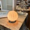 mood-brocante-lampe-rose-boule-art-déco-